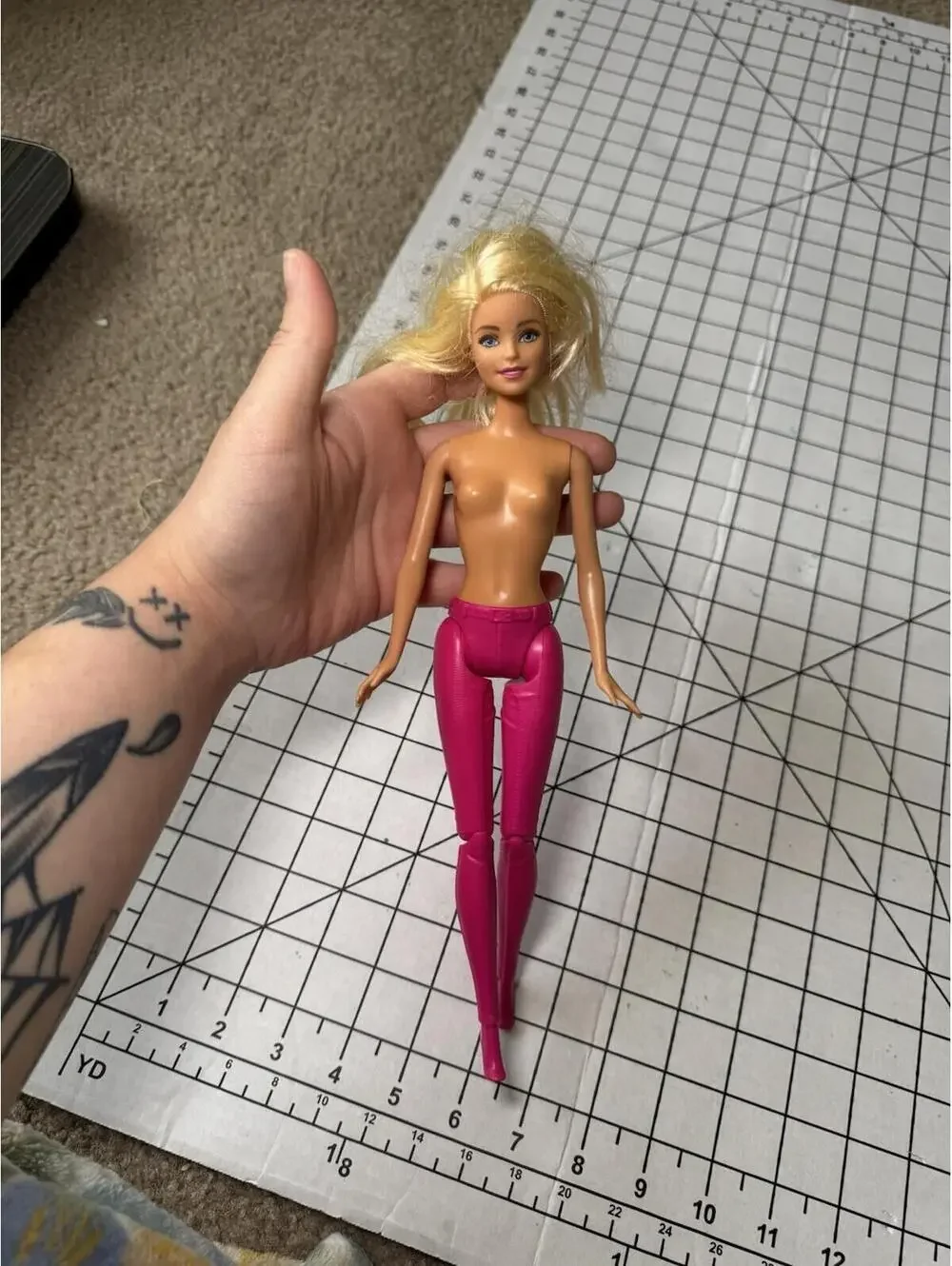 2014 Mattel Barbie #CLD94 Barbie Doll Articulated Pink Legs
